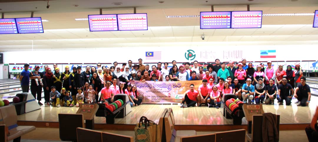 Dialysis centre holds charity bowling event